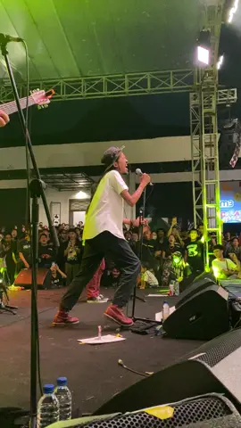 rekaman lama #fstvlst #jnmbloc #hujanmatapisau #faridstevy 