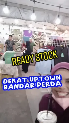 Cari kaler apa size apaaa Roger jahh kami duluu. Bukak sampai 2 pagi okehhhh🥳 #12bersaudara #bulanbintangby12bersaudara #uptownbandarperda #bajurayapenang @Bulan Bintang 🌠 Penang 