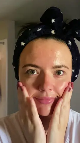 Little AM skincare routine :) #asmr #asmrskincare #skincare #skincareasmr #peachandlily #layeredsounds #asmrsounds #asmrvideo #asmrtiktoks #asmrrelax 