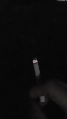 tidak ada yang berubah aku hanya kembali ke versi lama. #fyp #sadstory #rokok 