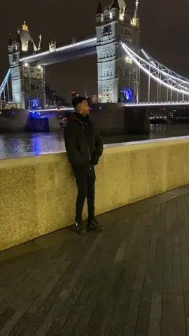 #Sylheti #LondonVibes #CityAtNight #LondonView 