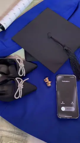 OUTFIT 👩‍🎓  #graduation2023 #unisagraduate #foschini #fyp 