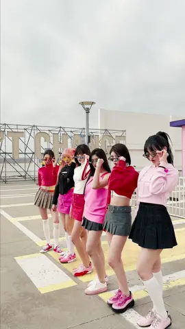 Kitsch, Kitsch, Kitsch, Kitsch, Kitsch, Kitsch, Kitsch! 🕶  #Kitsch #KitschChallenge #키치챌린지 #IVE #아이브 #IveIVE #아이해브아이브