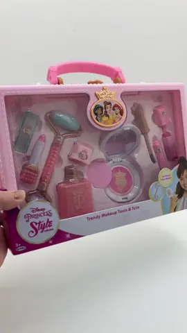 Princess Style Set with Trendy makeup play set ❤️ #fyp #foryoupage #foryou #princess #disney #princessmakeup #makeup #playmakeup #play #dressup #kidstoys #toys #pretendplay #viral #trending #target #targetfinds 