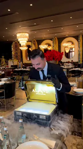 Wagyu Steak 🤤🥩 #wagyu #wagyusteak #wagyubeef #restaurant #restaurants #steak #beef #luxury #luxurylifestyle #luxurylife #luxurious #billionaire #richlife #millionairelife