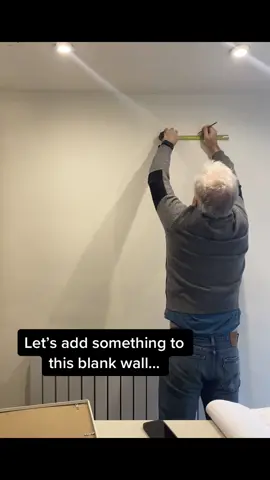 Had DIY Dave (aka my dad) over today helping me with a long list of jobs…mission one was putting up some pictures on this wall! Now I have something lovely to look at while I cook at the island #homeinspiration #homerenovation #homedecorinspo #homedesigninspo #interiordesigns #interiordesigntips #interiordesign #interiordesigner #homedecorideas #homeinspo #RoomTour #homedesignideas #walldecorideas #homedesigns #walldecoration #gallerywall #blackandwhitephotography #fyp #viral 