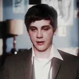 i didn’t think anyone noticed me #charliekelmeckis #theperksofbeingawallfloweredit #charliekelmeckisedit 