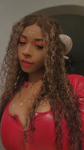 front cam vs back cam 📷  #cosplayer #ariesseason #fyp #zodiac #trending 