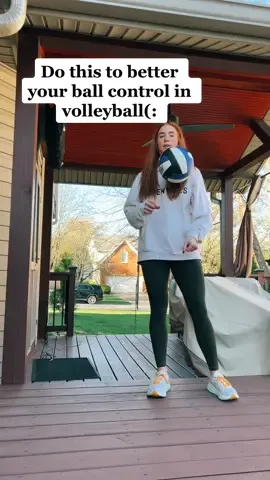The amount of lamps and glass I broke doing this when i was young though😳😅 #volleyball #ballcontrol #volleyballtips 