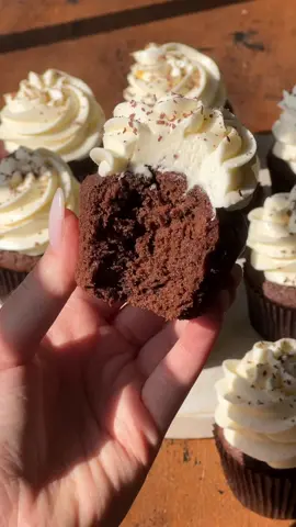 Chocolate carrot cake cupcakes 🥕✨🤎 #carrotcake #chocolatecupcakes #carrotcakecupcakes 