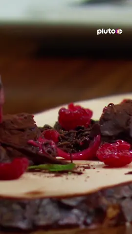 that chocolate log is making our mouth water 😍 #Masterchef #MasterchefAustralia #Easter #EasterDessert #ChocolateLog #Cooking #Baking #PlutoTV #PlutoTVUK