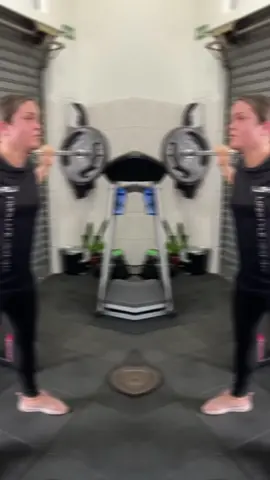 Um video com alguns dos nossos treinos por aqui 🔥 nossos alunos sempre buscando a evoluçao e o melhor deles 💪🏻 #musuculação #treinamentofuncional 