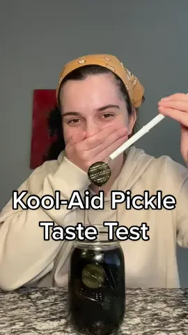 👀👀 y’all.. I don’t know how to feel. Would you try these Kool-Aid Pickles?? #pickles #pickletok #koolaidpickles #izeatz 