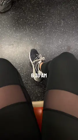 spend a day with me 🫶🏽 #ditlnyc #latinacontentcreator #nycfitnessinstructor #latinasincorporate #latinasinmarketing #lgbtq 