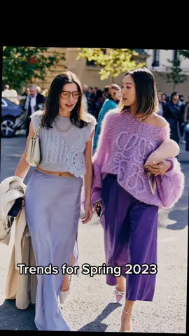 Vimos el color lila dominando las pasarelas esta primavera 2023. Entre las tendencias más destacadas vuelven: -Maxi Skirts  -3D flowers -All denim Te esperamos en nuestra tienda para deleitarte con nuestra colección. #spring2023 #fashion #fashion2023trends #chicago #chicagofashion #womenboutique #chicagomodel #womanfashion