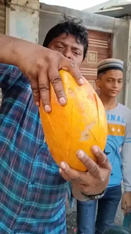 #😂😂😂  #crazy #streetfood #scream #fruit #seller 