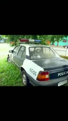 chevrolet monza viaturas. #monza #chevrolet #opel #antigomobilismo #carros #policia #viaturas 
