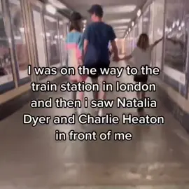 this video of charlie holding his son’s and natalia’s hands 😣 #charlieheaton #nataliadyer #jonathanbyers #nancywheeler #strangerthings #jancy #natarlie #fyp 