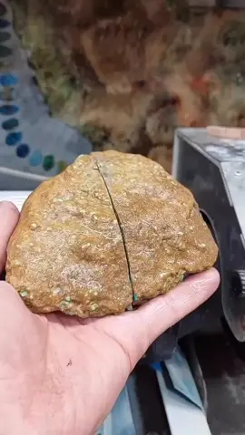 حجر الفيروز From jutos tv #اكسبلور #viral #foryourpage #الشعب_الصيني_ماله_حل #fyp #explore #ترند  #احجار_كريمة #الشعب_الصيني_ماله_حل #عقيق #فيروز #طبيعي