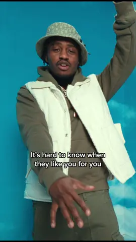 🤬🤬🤬 @charlieonnafriday same friends FT ME OUT NOW 🚶🏾‍♂️🚶🏿‍♂️🚶🏿‍♂️