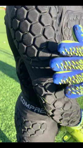 Avoid Injuries and Protect yourself With Compression kit ⚒️ #football #goalkeepers #foryou 