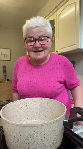 Lets have Nannas fave keema, alter the spices to your own taste #keema #curry 