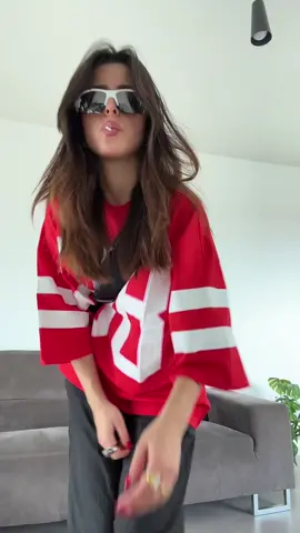 baggy clothes for the win 😎🤝 