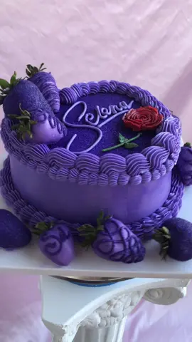 Remembering selena 28 years laters 💜✨🌹  #heartcake #heart #vintagecake #cakes #cakesofinstagram #insta #instagram #durhamnccakes #durhamcakes #durham #durhamnc #raleighnccakes #raleighnc #raleighcakes #petitesweets #morrisville #pearlcake #customcake #heartcake #vintagecakes #birthdaycake #SmallBusiness #smallcakebusiness #selenaquintanilla #selena #selenaquintanillaperez #comolaflor #comolaflorselena #march31 #selenacake 