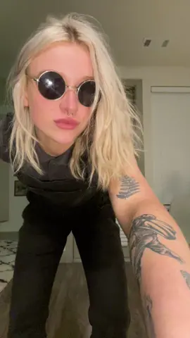 every one of my outfits could go to this sound 