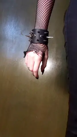 ⛓️⛓️⛓️ #gothicjewelry #leathercraft #spikedchoker #altfashion #diygoth #fashiontok 