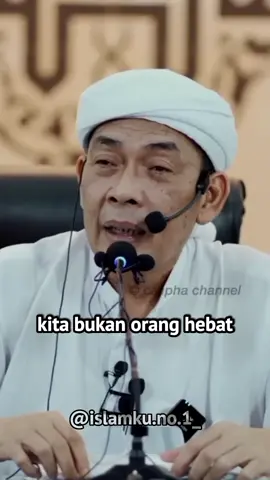 saya dari indon tapi saya senang mendengar beliau berdakwah, nasehat