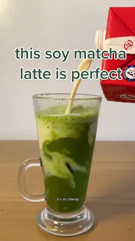 You need to try out this basic matcha latte recipe (with soy milk). I’ve recently switched to matcha because it doesn’t give me palpitations. Unlike coffee, matcha keeps me up better—and it doesn’t make me bloat. So, I think that’s a win for us pcos girlies. 🍵💚 #MatchaDrinkRecipes #MatchaLatte #EasyDrinksIdeas #matchasoylatte #pcosdrinks #pcosweightloss #antiinflammatorydiet #matchalatterecipe 