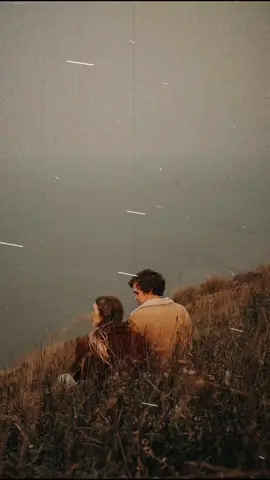 Ahmed Arif 🕊️ SUSKUN 🕊️ Sus kimseler duymasın ölürüm haa 🍂🍂 #ahmedarif #suskun #yoladüş #kirvem #felsefe #hasretindenprangalareskittim #siir #helbest #dunyakesfetsin #kesfet #evin #gurbetçi #siirsokakta 