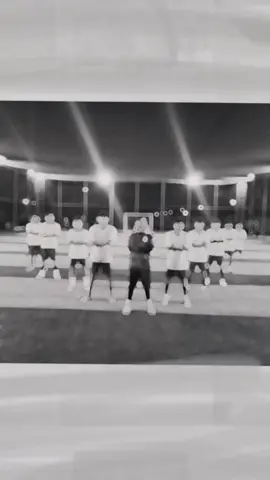 ويا الترند 😁#الشعب_الصيني_ماله_حل😂😂 #الشعب_الصيني_ماله_حل #كرة_قدم #كره_القدم_قصه_عشق_لاينتهي🤩 #طوبه #فرقشعبيه #كره_قدم_عشق #العراق🇮🇶 #بغداد #بغداد_العراق #اكسبلور #لايكات #ماديرا #صاروخماديرا🐐 #فريق #البرازيل #البصرة #فديو #ترند #كابتن #كابكات #capcut #قالب_كاب_كات #قالب #هاشتاق #العرب #العراق 