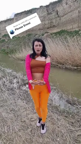 Replying to @vahit.32 #facemvedete #emi #emmi #emy #emmy 