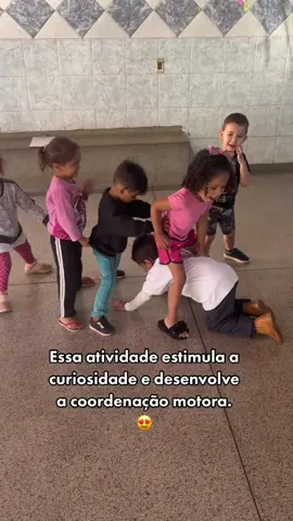 Maternal II 😍, O objetivo é que o bebê engatinhe e/ou se arraste para o outro lado. #educacaoinfantil #obaltha #viral #maternal #fyp #educacaofisica  