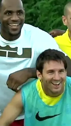 When #LeBron James linked up with Lionel #Messi and #Barcelona 🔥 #lionelmessi #lebronjames  (via @fcbarcelona)
