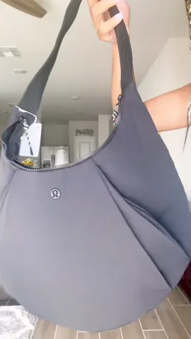 New lululemon item Alert!❣️Subscribe to my Youtube channel for full review on the new Pleated Shoulder Bag 10L! ✨💞 #lululemonbag #lululemonhauls #newlululemonreleases #lululemoncreator #newlululemonbags  #shoulderbags #lululemoneverywherebeltbag 