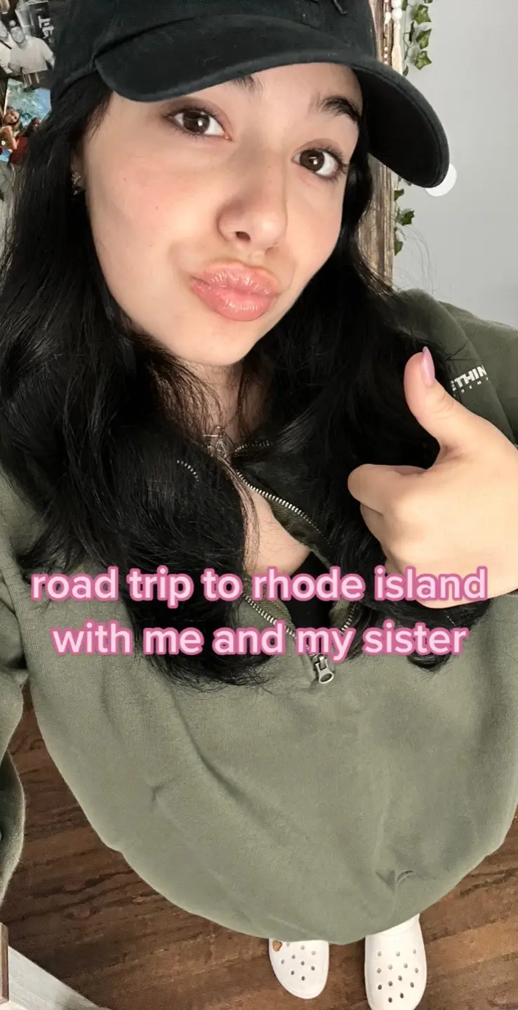 Sis trip 🥳 #rhodeisland #fun #vacay #sister #roadtrip @julianaaliocee 