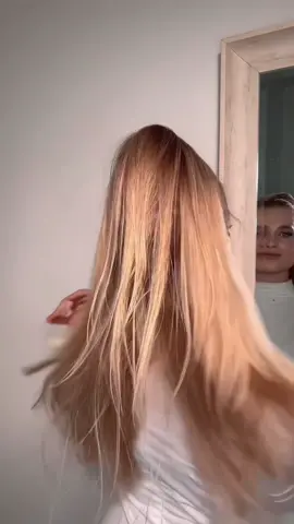 Will you try this hack?🤩 Follow for more makeup and hairstyle ideas ❤️😍 #makeup #hairstyle #hairtips #hairstyletips #makeuptips #makeuptutorial #makeupoftheday #viral 