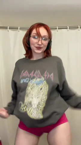 5am groove fr #fakebody #18 #fyp #egirl #tiktokdance #of 