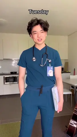 A Doctors OOTW!  @medicalquackery showing his best fits from Mon-Fri 😌  #iAM #airmedscrubs  #medicaldoctor #studentdoctor #scrubfit #scrubsootd #scrublife #mdlife #bestoutfits #stethoscope #StudyTips #bluescrubs 