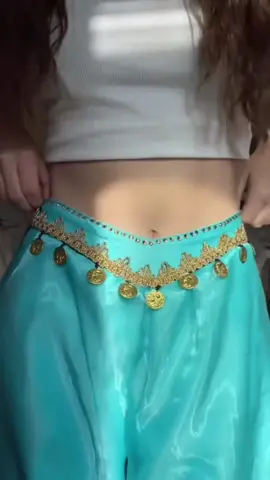 Isn’t it BEAUTIFUL? Who remembers this outfit i made?? #aladdin #jasmine 