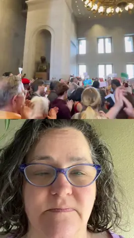 #duet with @mariececileanderson #justinjones Hurray for our side. Hey lets move over and let the next generation lead the way. Instead of sending them to wars that line your pockets, let them save the country. #youthofthenation #tennessee #violence #fyp #timeforchange #democracy #sensiblelaws #tragedy #revolution 