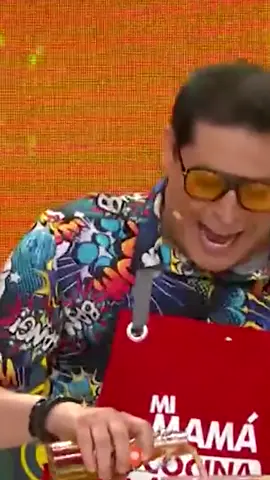 ¡INGREDIENTE SECRETO! Mamá de Carloncho revela ingrediente secreto del pollo al maní.😱👏🏽🤩 #mimamácocinamejorquelatuya 