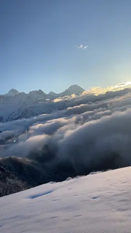 #khumaidada #korchan3682m #korchan #nepalvisit #nepalvisit #traveltiktok #trekkinglife #iam_sapana #peace #pokhara #pokharanepal #fyp #foryou #foryoupage 