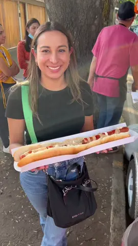 Te comerias una de 50cm? #losperrines #dondecomer 