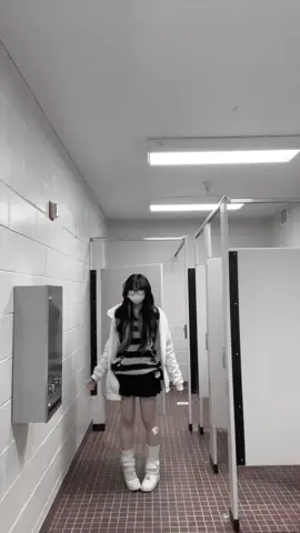 today was so sucky tan sacky doo all i did was mess up and make more mistakes haha :,) #06 #wtsoda #outfit #fitcheck #fit #school #schoolfit #🇨🇳 #fitinspo #outfitideas #outfitinspo #outfitcheck 