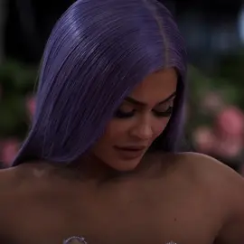 the look #kyliejenner #kyliekristenjenner #kyliejennermetgala2019 #kyliejennermetgala #kylie #kyliejennermakeup #kyliejennerontv #kylieskin #kyliecosmetics #kyliejenner #kyliejenner #kylieredcarpet #kyliejenneredit #eyes #foxyeyes #power #girlboss #famaepoder #editsstyles0 #maisdeummilhao #kethllentieme #kyliek #thekardashians #kardashians #jenner #jennersisters #jenners #jennerkylie #fy #kardashianshulu #keepingupwiththekardashians #trend 