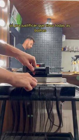 PASSO A PASSO CONFECAO MEGAHAIR FITA ADESIVA NANO 🔥 Voces mandaram tantas duvidas, resolvi fazer um video com mais detalhes ! Assistam ate o final, e olha que  trabalho incrivel, que voce pode fazer tambem e oferecer para suas clientes !  Cabelos a venda sob encomenda ! Sigam @maqdosfios #foryoupage #trend #cabelos #megahair #nanopele #megahairfitaadesiva #curiosidades #mulher 